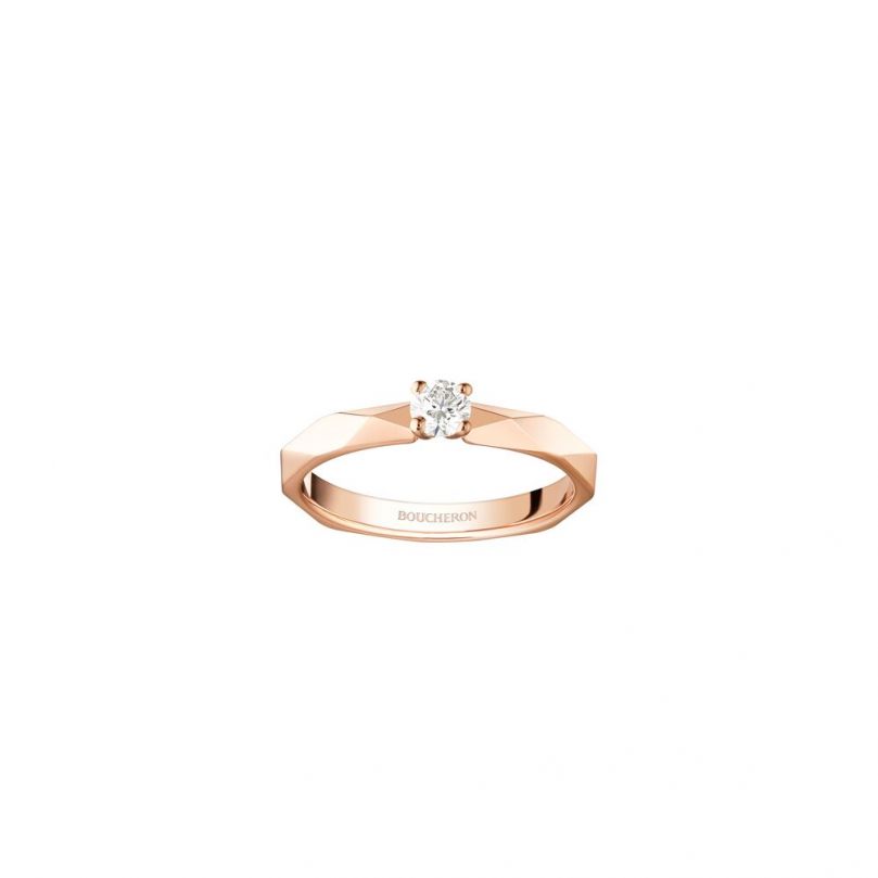 First product packshot Facette Engagement Ring