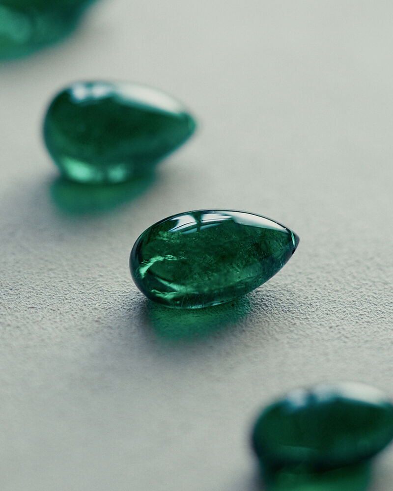 colored gemstones Boucheron